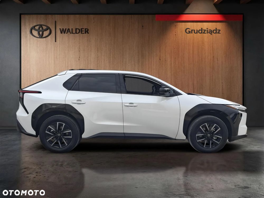 Toyota bZ4X 73.1kWh Style - 6