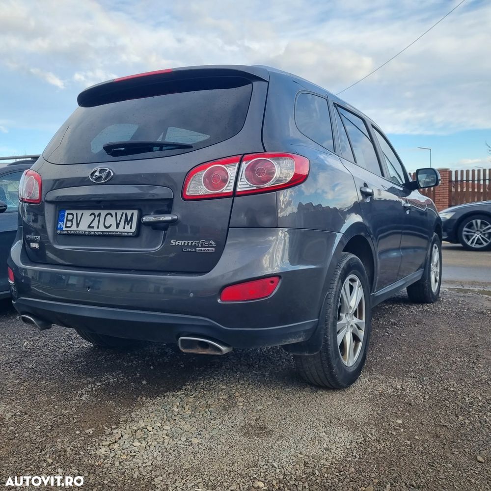 Hyundai Santa Fe 2.2 DSL VGT 7 SEATS 4WD+ A/T - 7