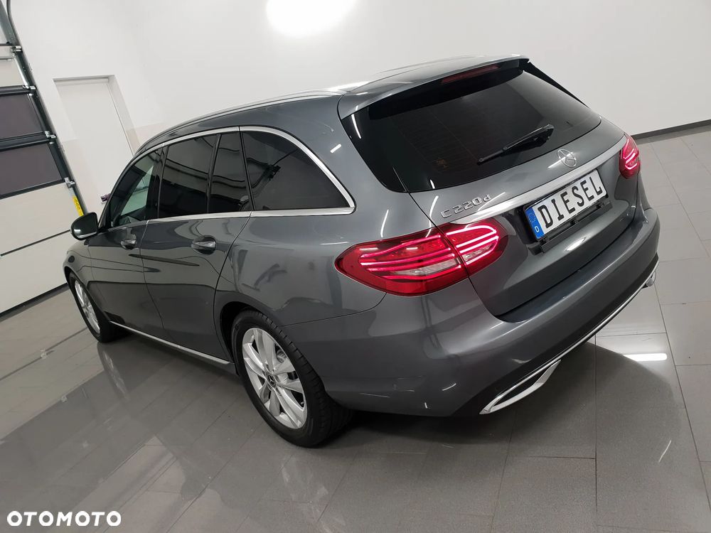 Mercedes-Benz Klasa C 220 d 9G-TRONIC Exclusive - 4