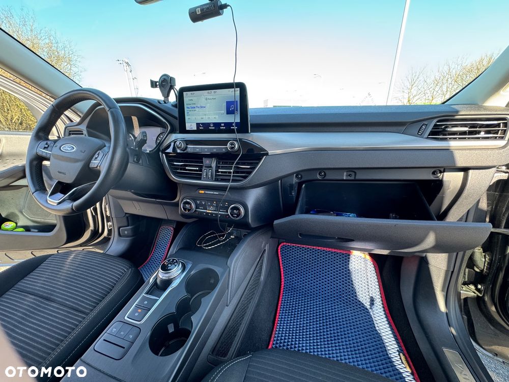 Ford Kuga - 11