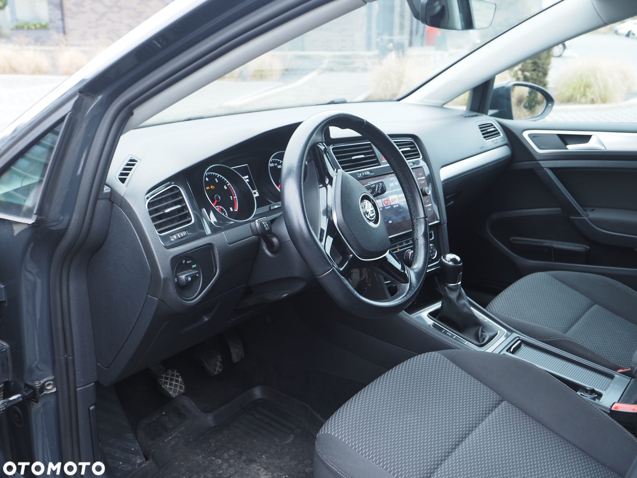 Volkswagen Golf VII 1.0 TSI BMT Trendline - 7