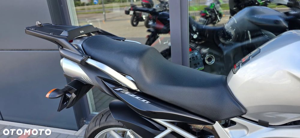 Yamaha FZ6 - 11