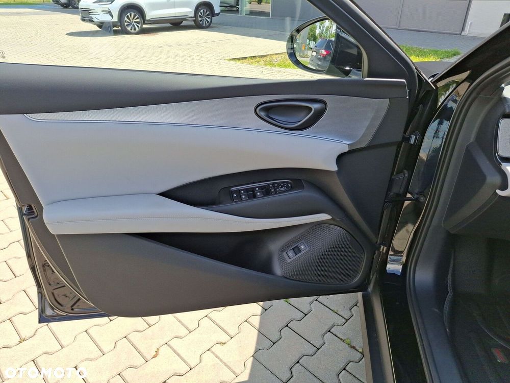 BYD Seal 6 - 12