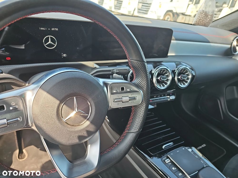 Mercedes-Benz CLA 200 d AMG Line 8G-DCT - 18