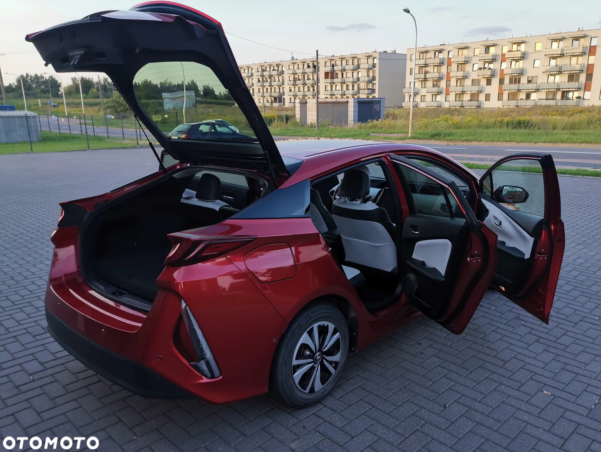 Toyota Prius - 13