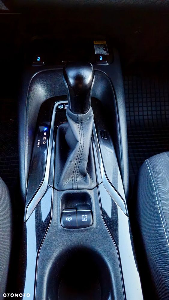 Toyota Corolla 2.0 Hybrid Comfort - 12