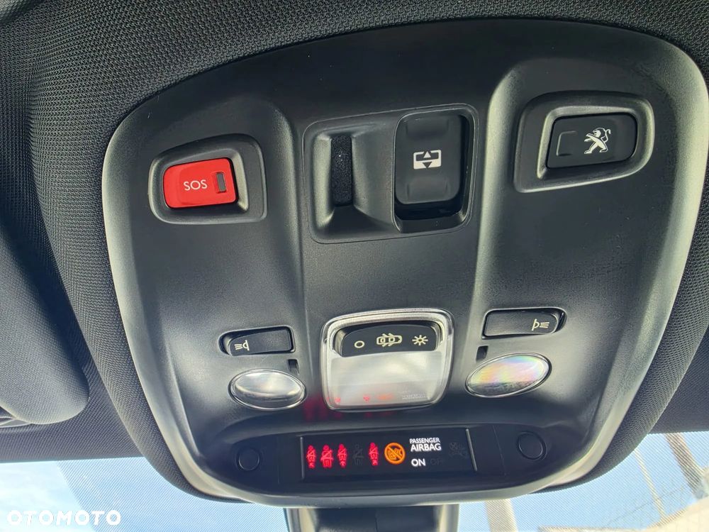 Peugeot 308 1.6 e-THP GT S&S - 30