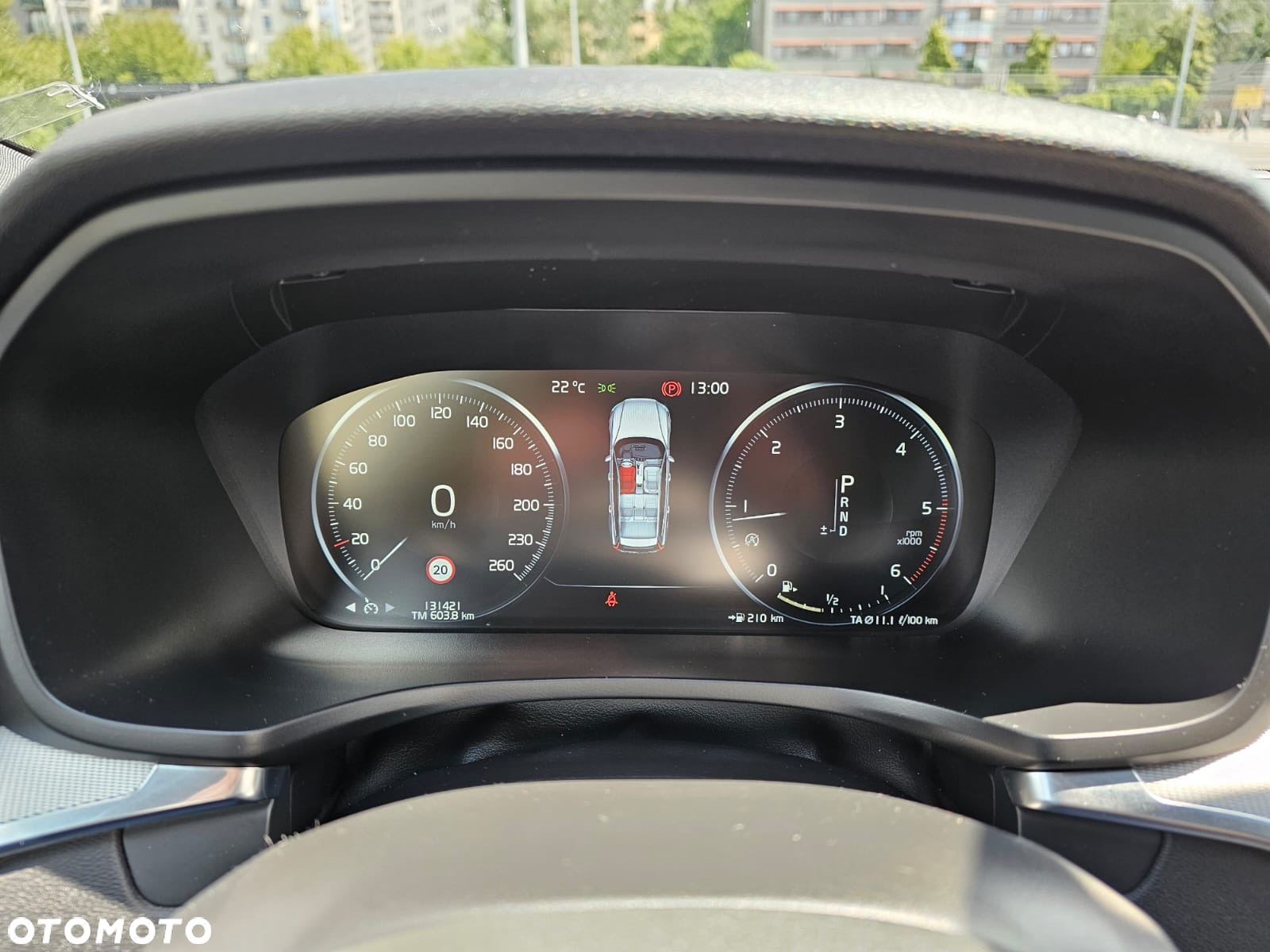 Volvo V60 D4 AWD R-Design - 9