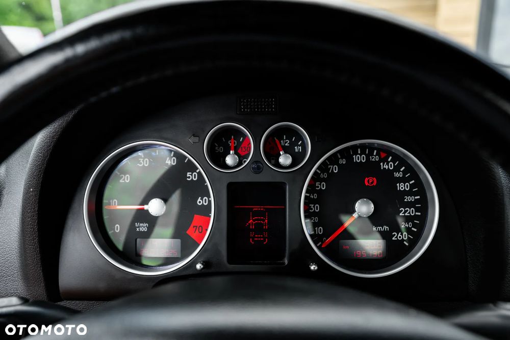 Audi TT Roadster 1.8T Quattro - 25