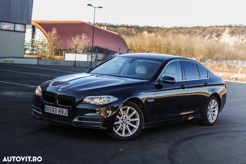 BMW Seria 5 520d - 24