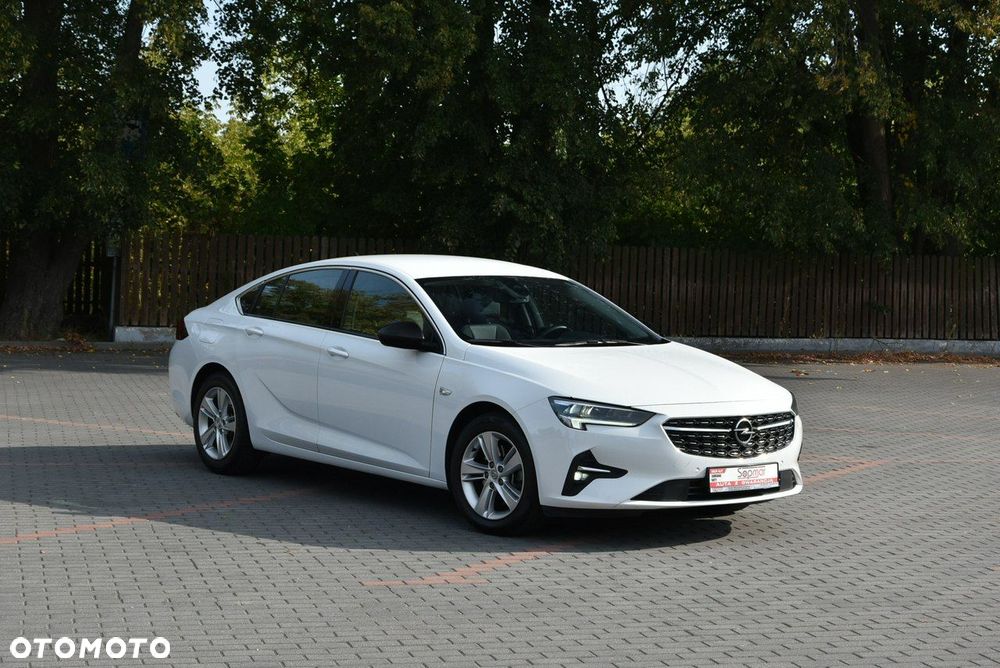 Opel Insignia - 8