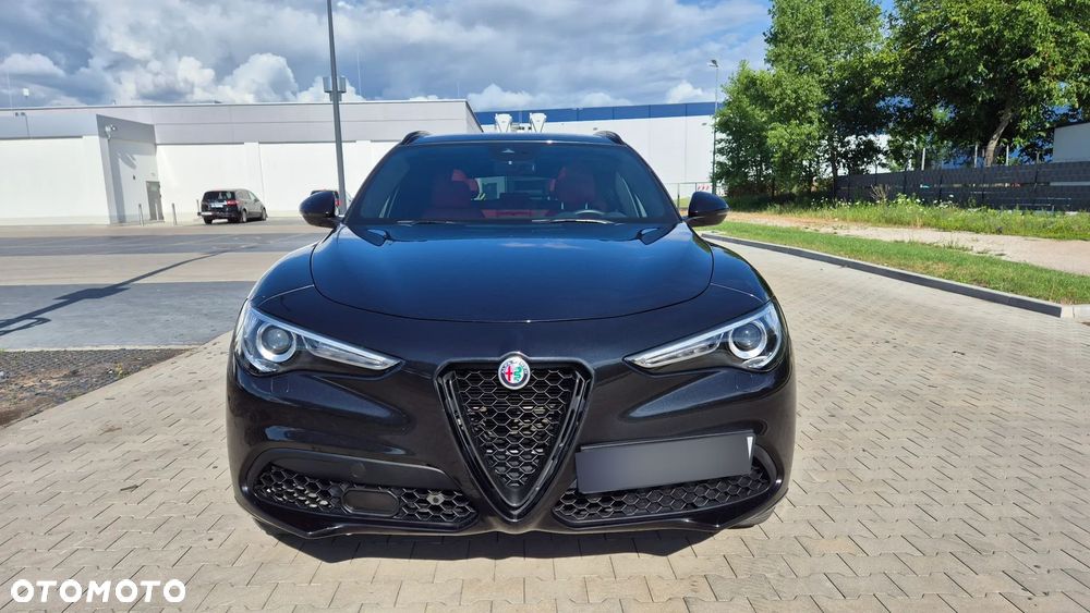 Alfa Romeo Stelvio 2.0 Turbo 16V AT8-Q4 Veloce - 28