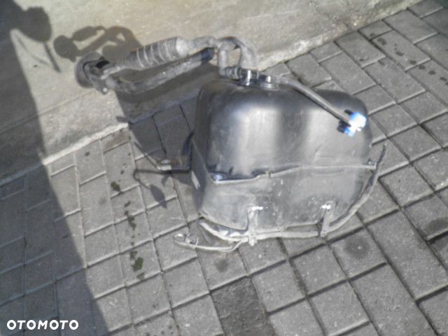 ZBIORNIK ADBLUE SPRINTER 906 - 7