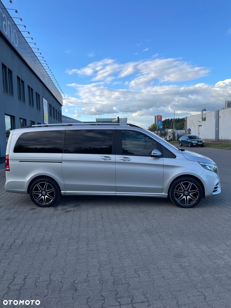 Mercedes-Benz Klasa V 300 d 4-Matic 9G-Tronic - 11