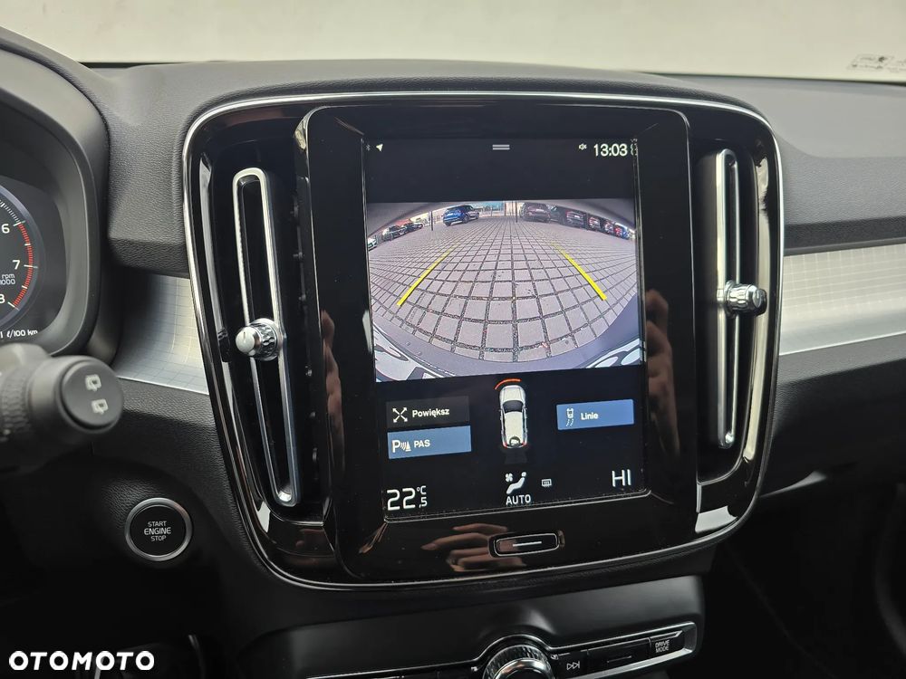 Volvo XC 40 T3 Momentum - 9