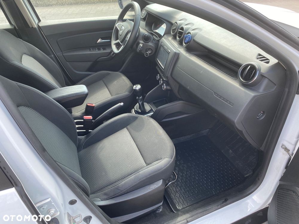 Dacia Duster 1.6 SCe Comfort - 25