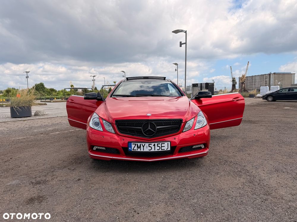 Mercedes-Benz Klasa E 250 CGI BlueEffICIENCY - 19