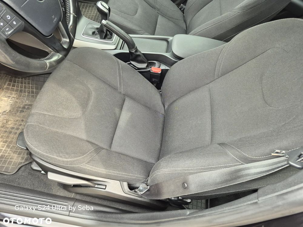 Volvo V40 D2 Inscription - 13
