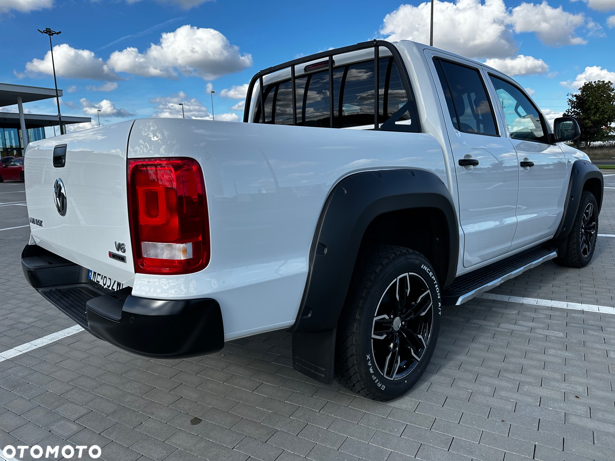 Volkswagen Amarok 3.0 V6 TDI 4Mot Trendline - 8