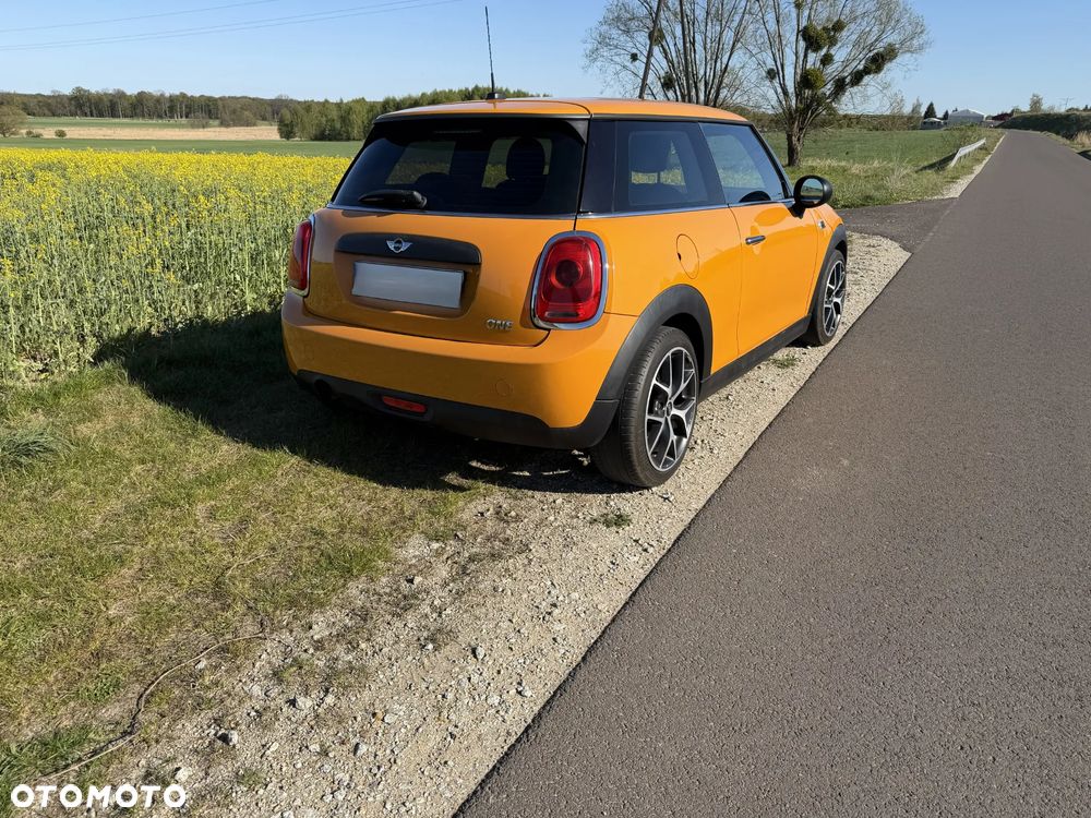MINI ONE First - 2
