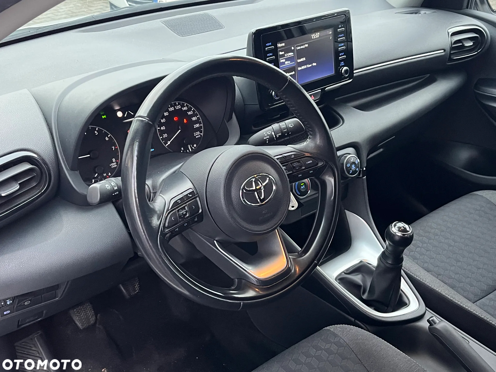 Toyota Yaris 1.0 Comfort - 10