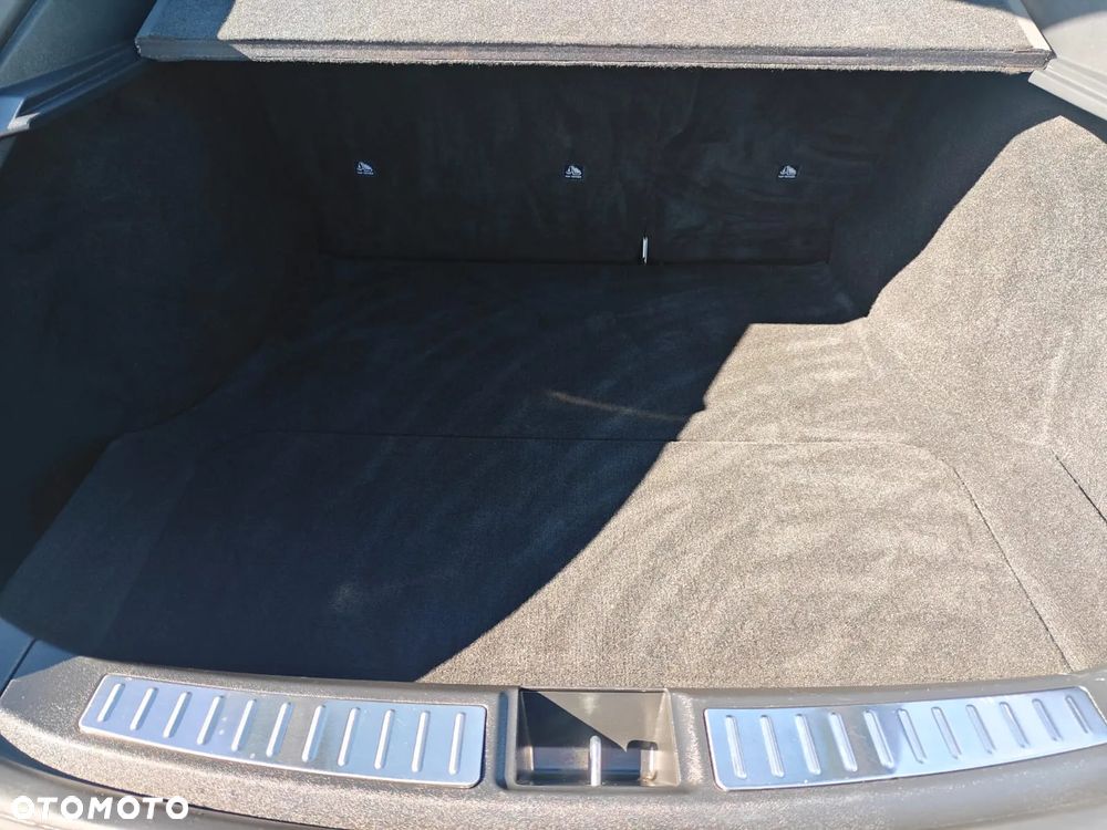 Tesla Model S Long Range Plus - 7