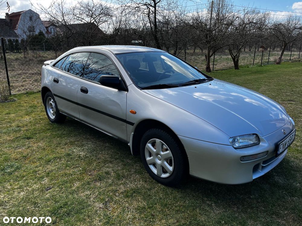 Mazda 323F - 2