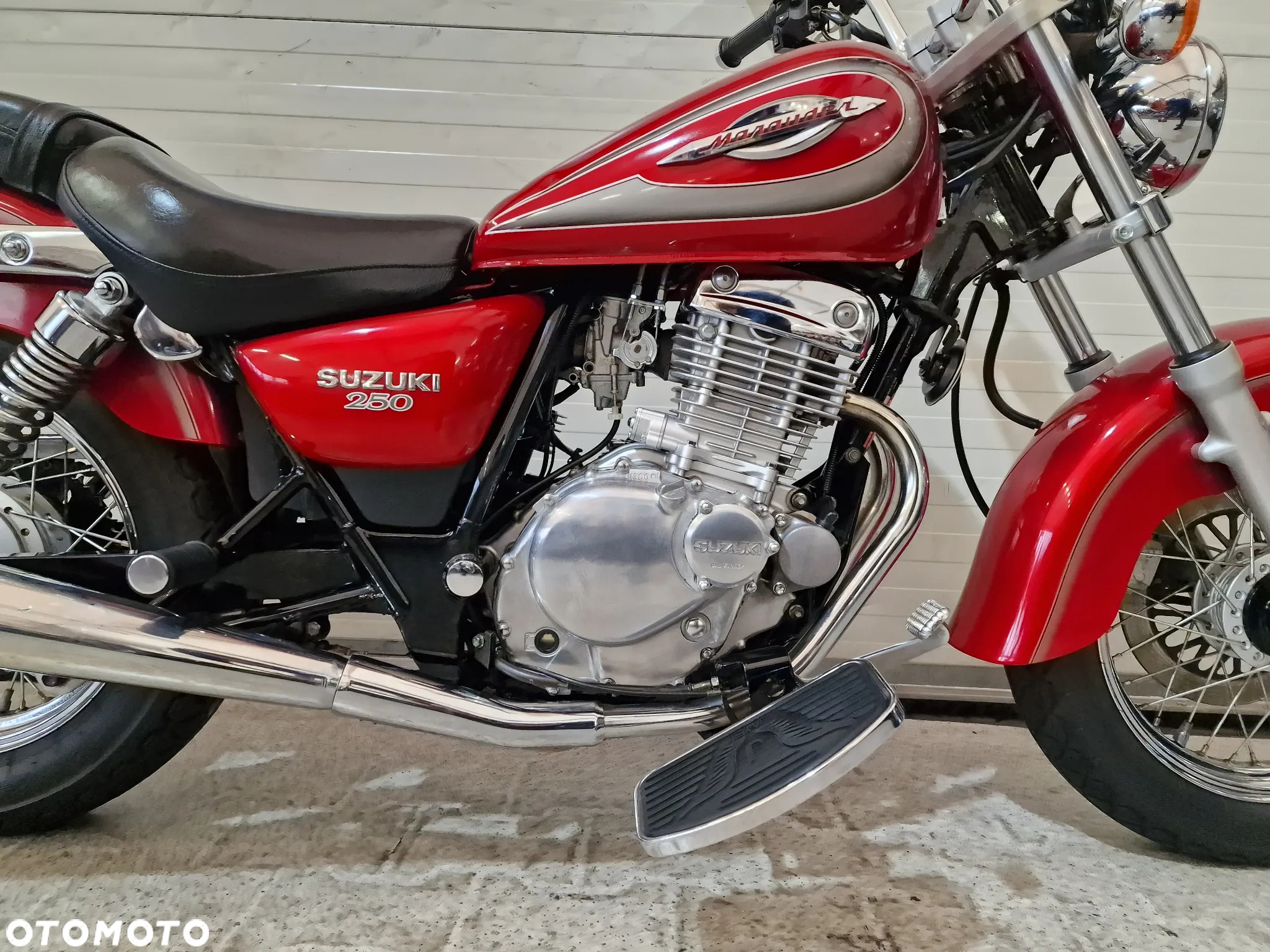 Suzuki Marauder - 23