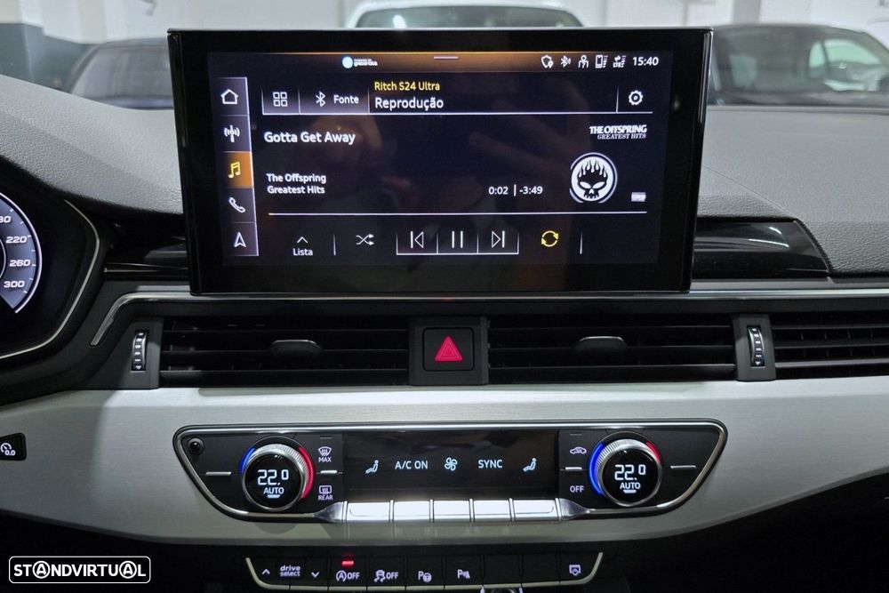 Audi A4 Avant 35 TDI S line S tronic - 28