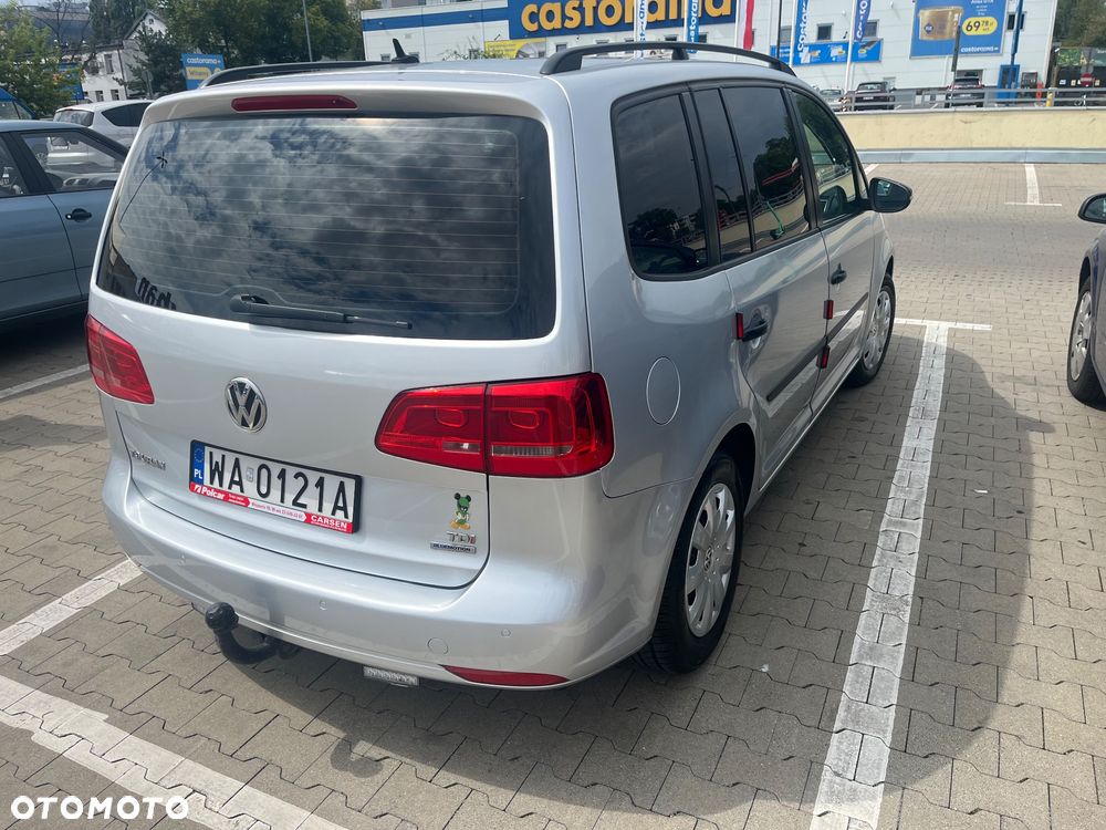 Volkswagen Touran - 5