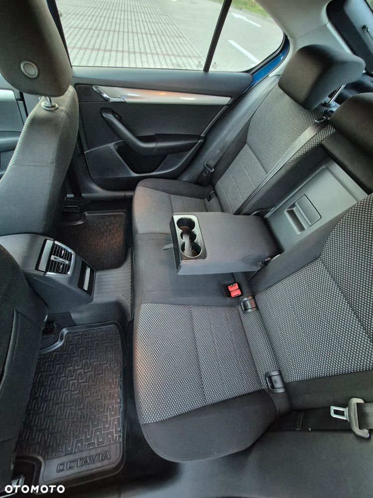 Skoda Octavia 1.4 TSI Ambition - 12