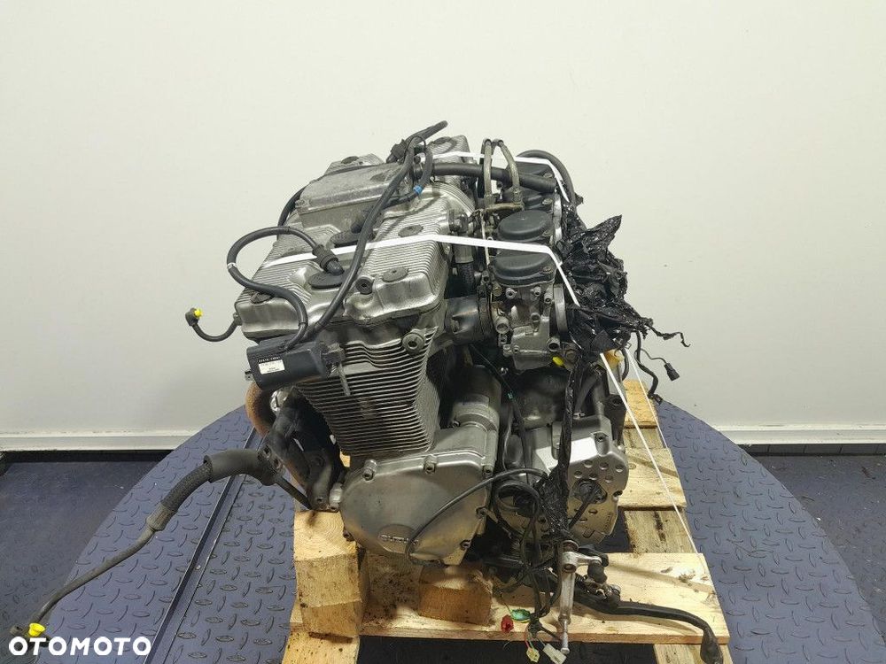 SUZUKI GSX 600FW SILNIK - 2