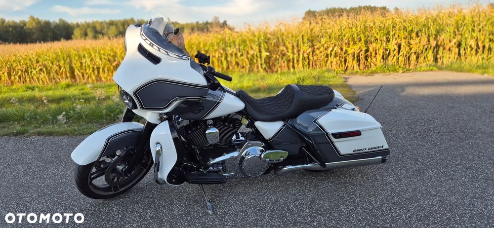 Harley-Davidson Touring Street Glide