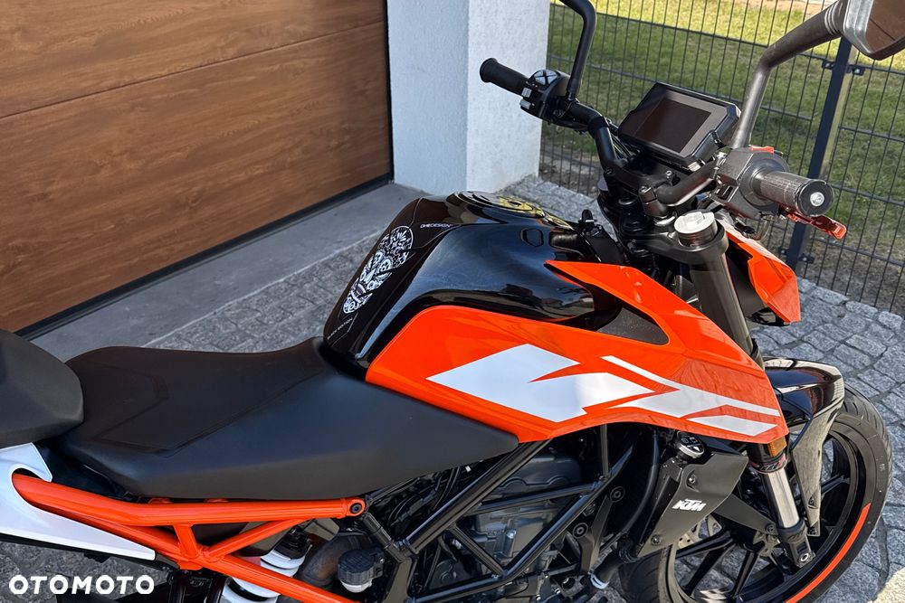 KTM Duke 125 - 9