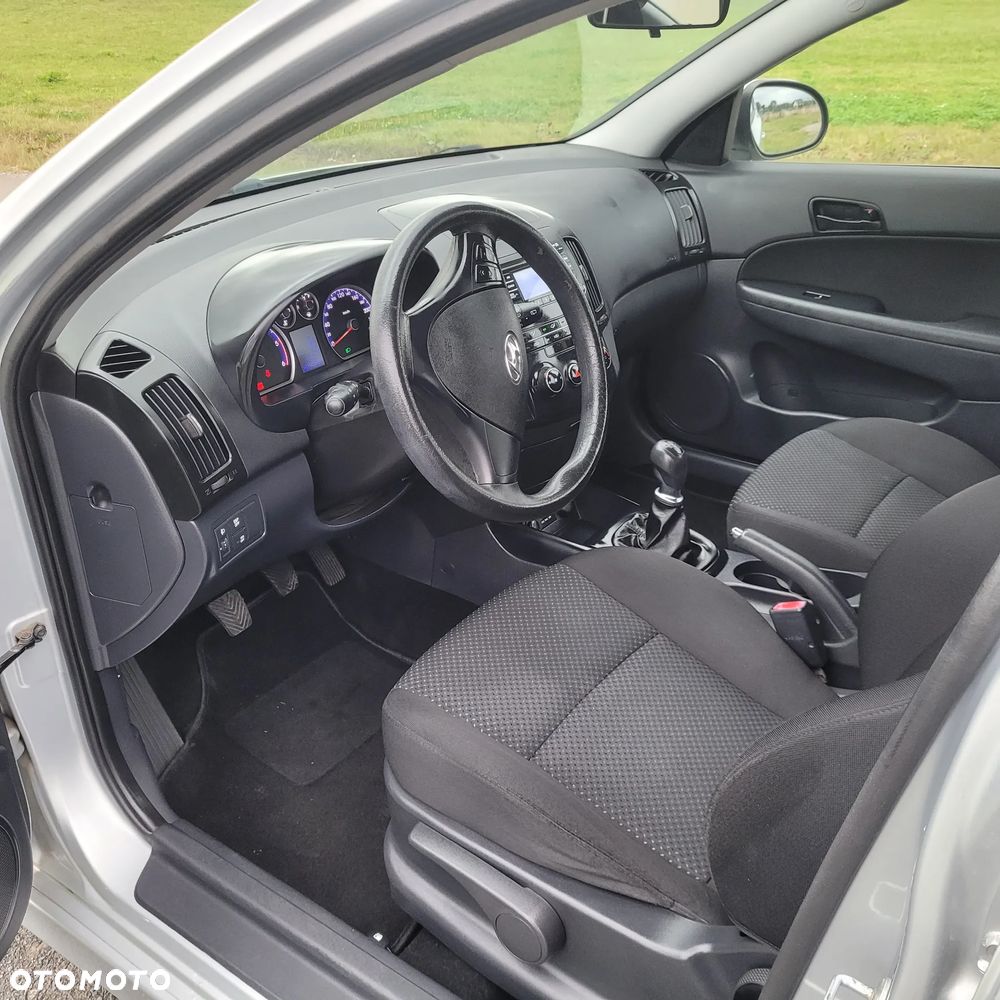 Hyundai i30 1.6 CRDi Base - 6