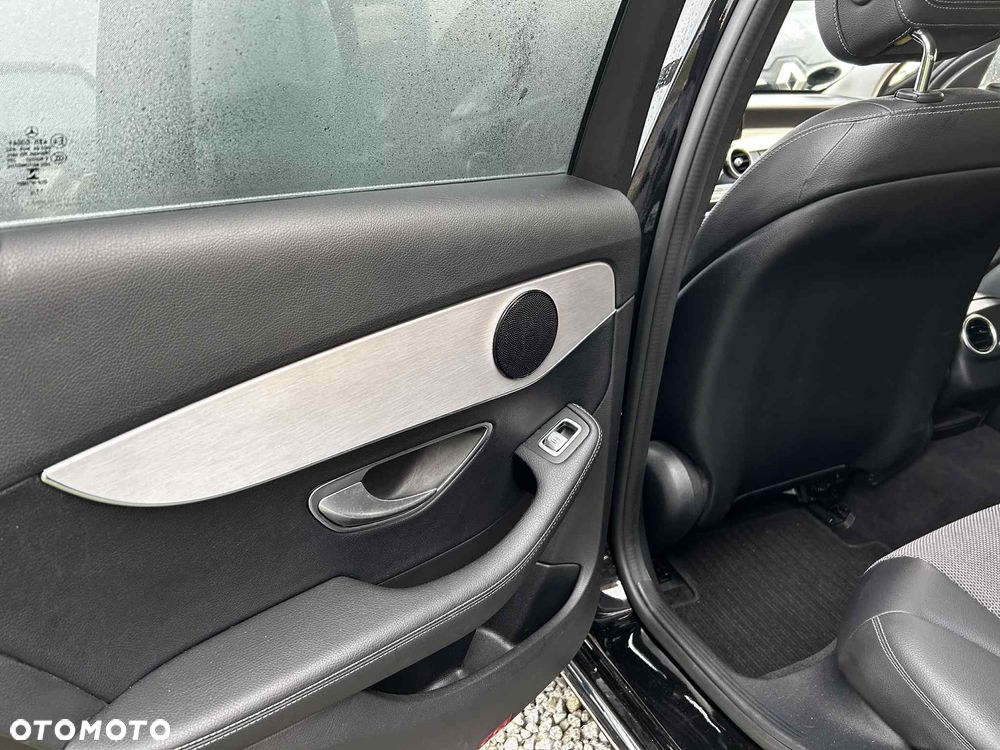 Mercedes-Benz Klasa C 220 d 9G-TRONIC - 18