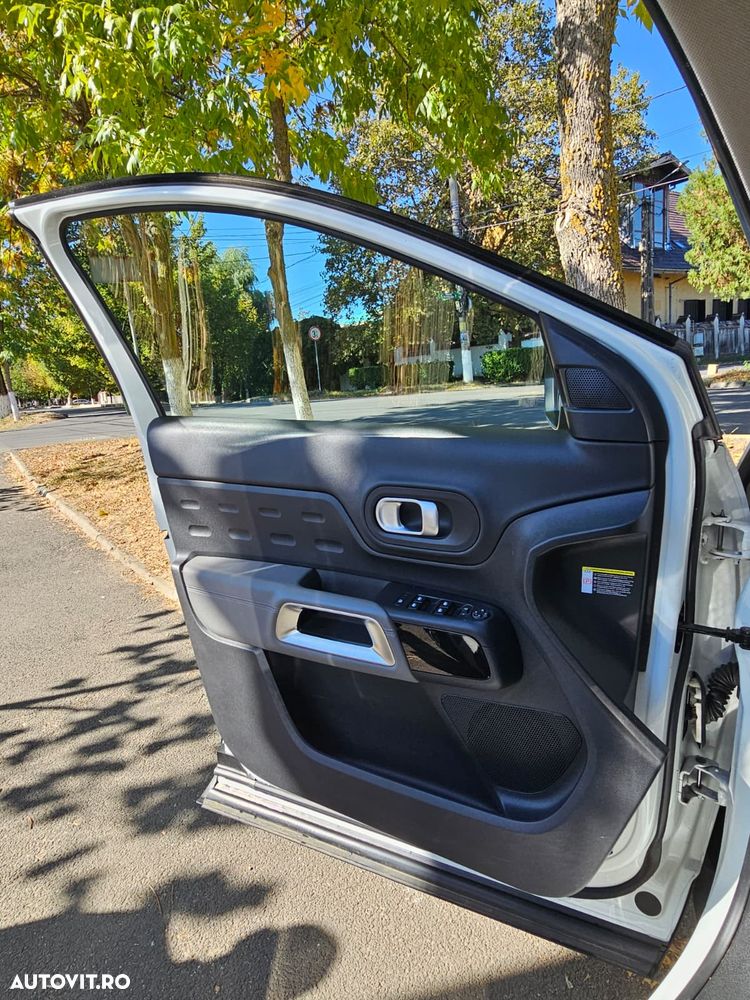 Citroën C5 Aircross 1.6 PureTech S&S EAT8 Shine - 22