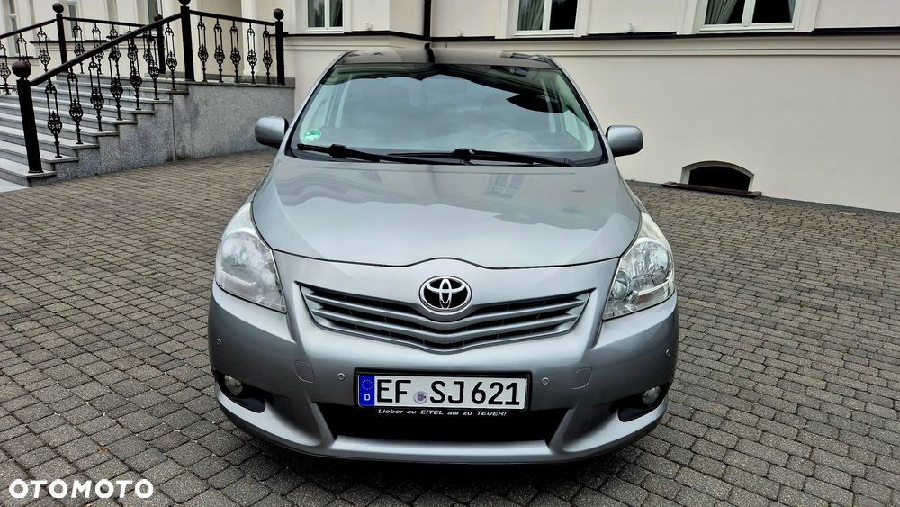 Toyota Verso 1.8 7-Sitzer Executive - 8