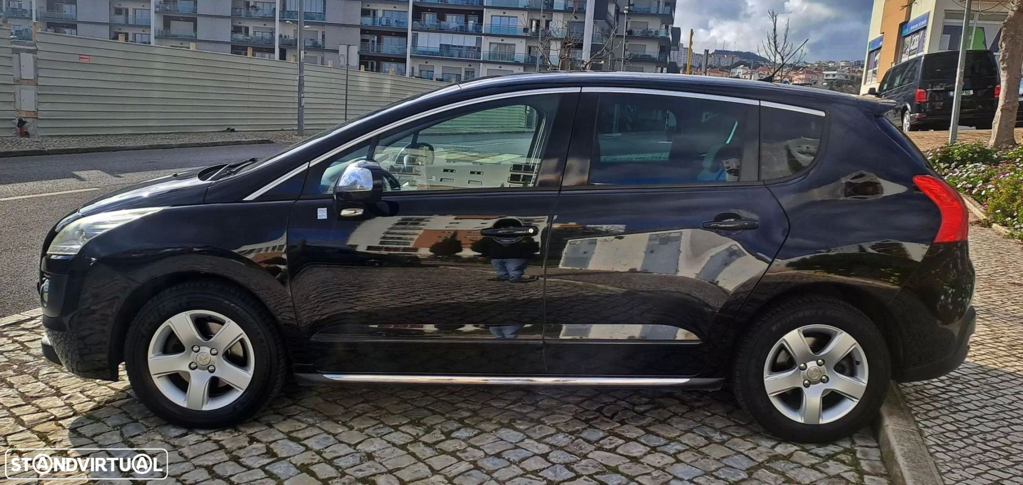 Peugeot 3008 2.0 HDi Hybrid4 - 4