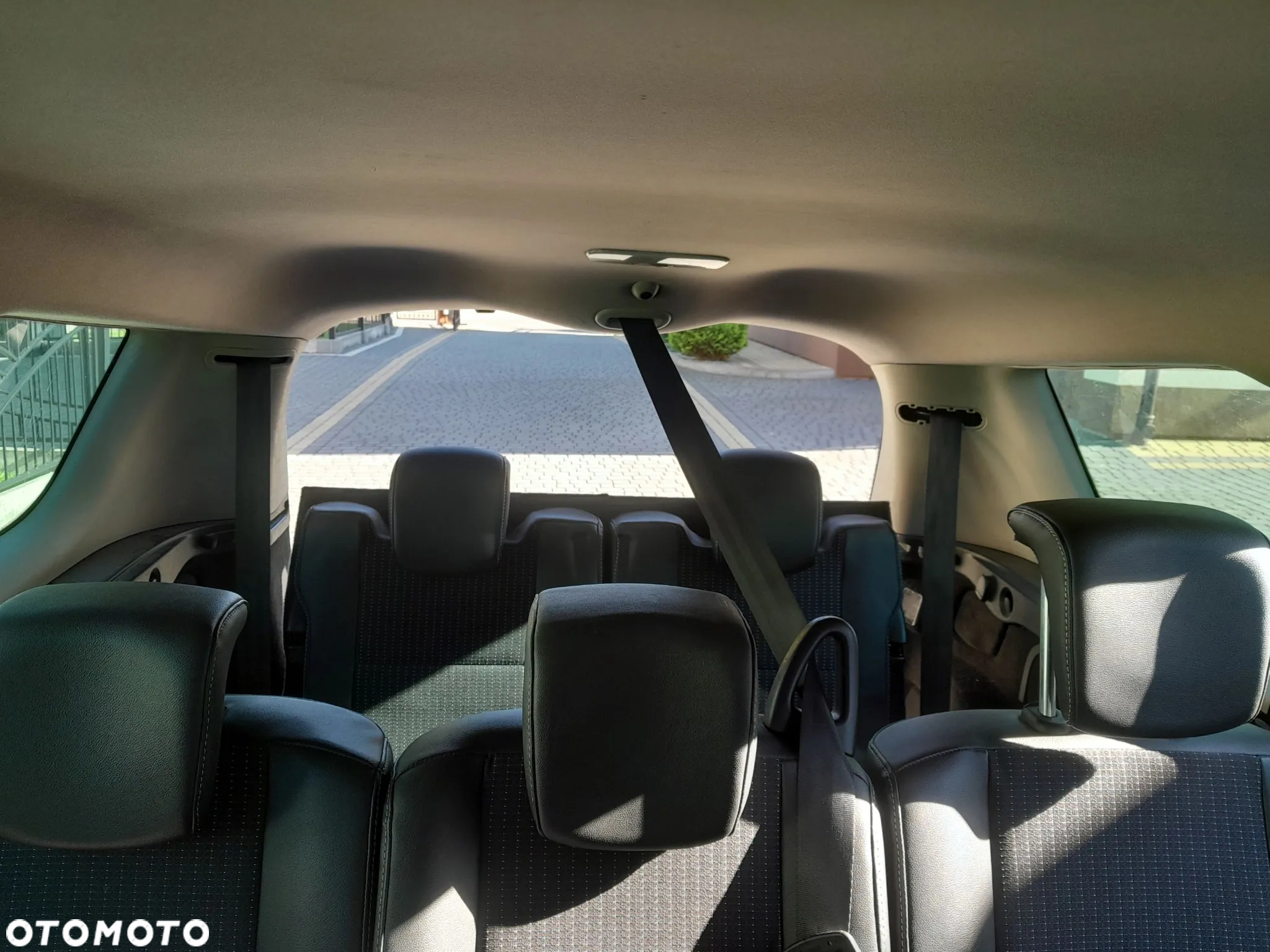 Renault Grand Scenic - 13