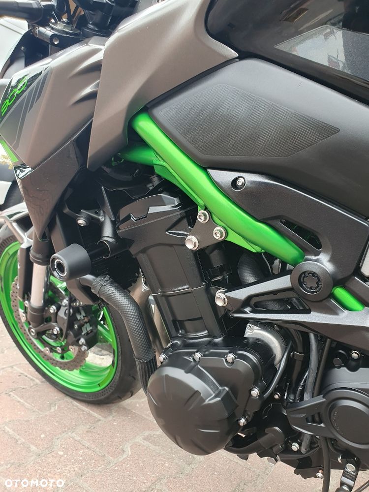 Kawasaki Z 900 - 17