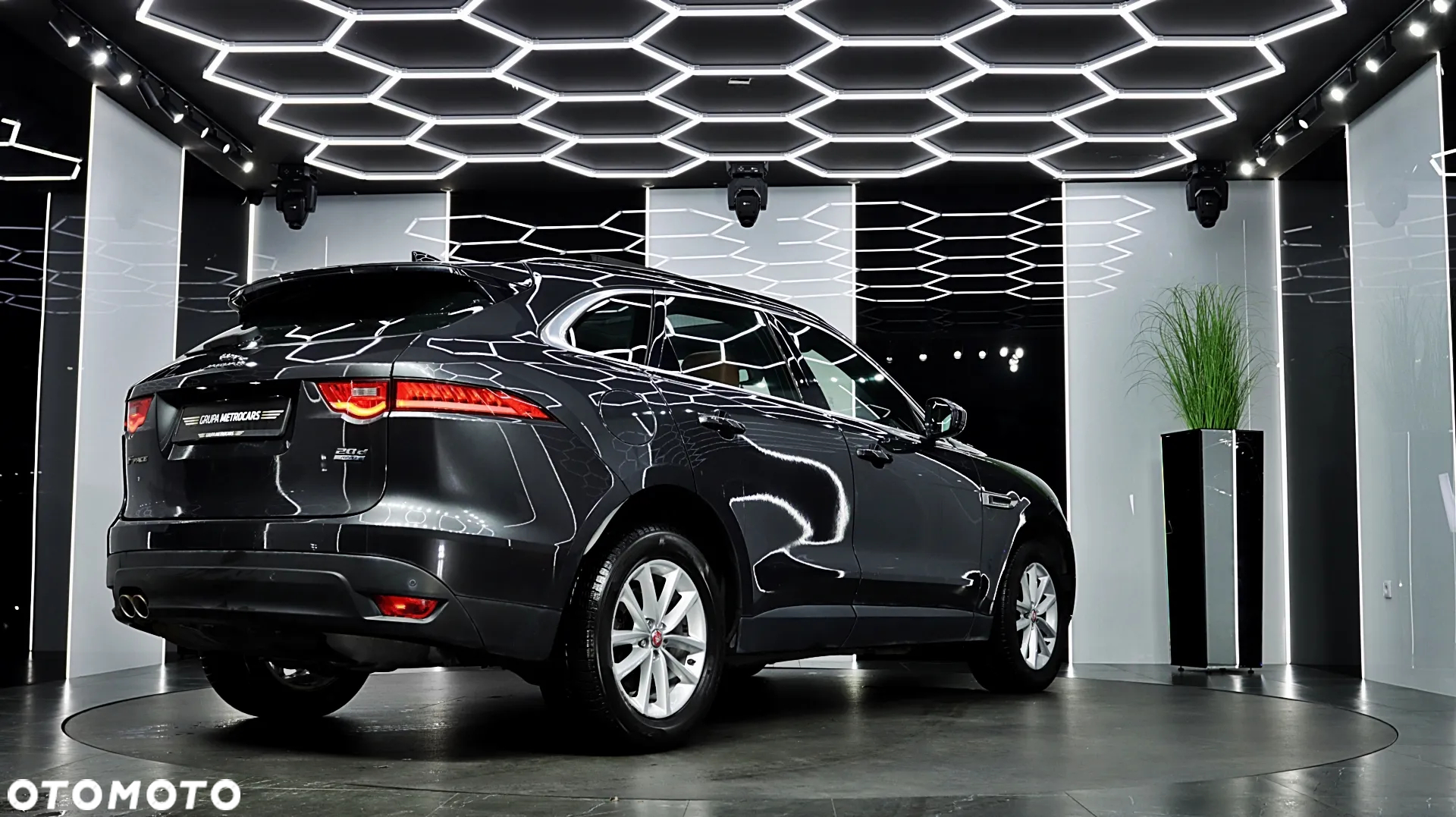 Jaguar F-Pace 2.0 i4D AWD Prestige - 9