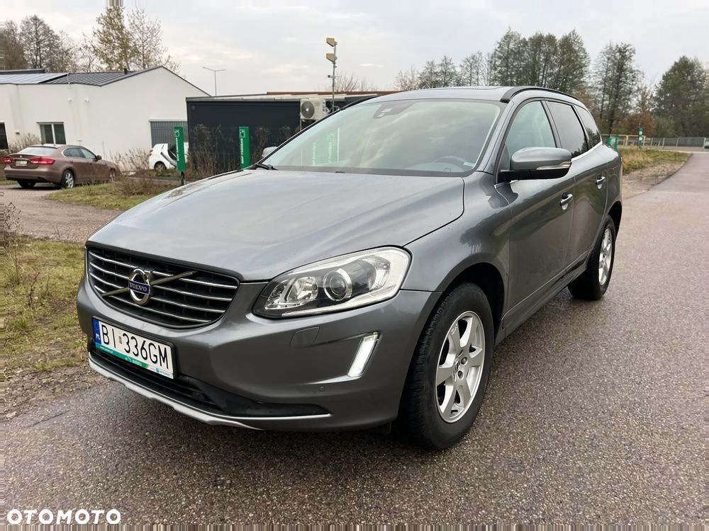 Volvo XC 60 D5 AWD Momentum - 3