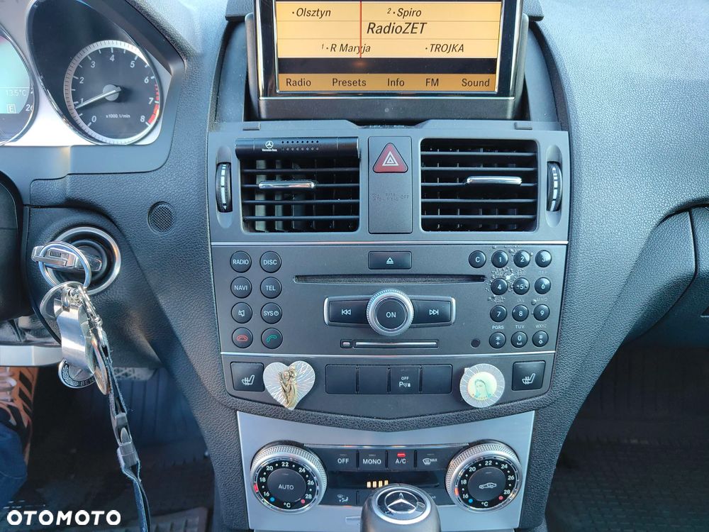 Mercedes-Benz Klasa C 200 (BlueEFFICIENCY) 7G-TRONIC Avantgarde - 9