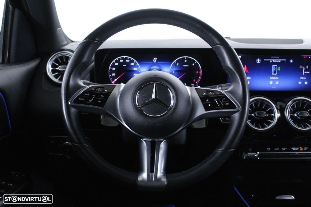 Mercedes-Benz GLA 180 d Progressive - 19