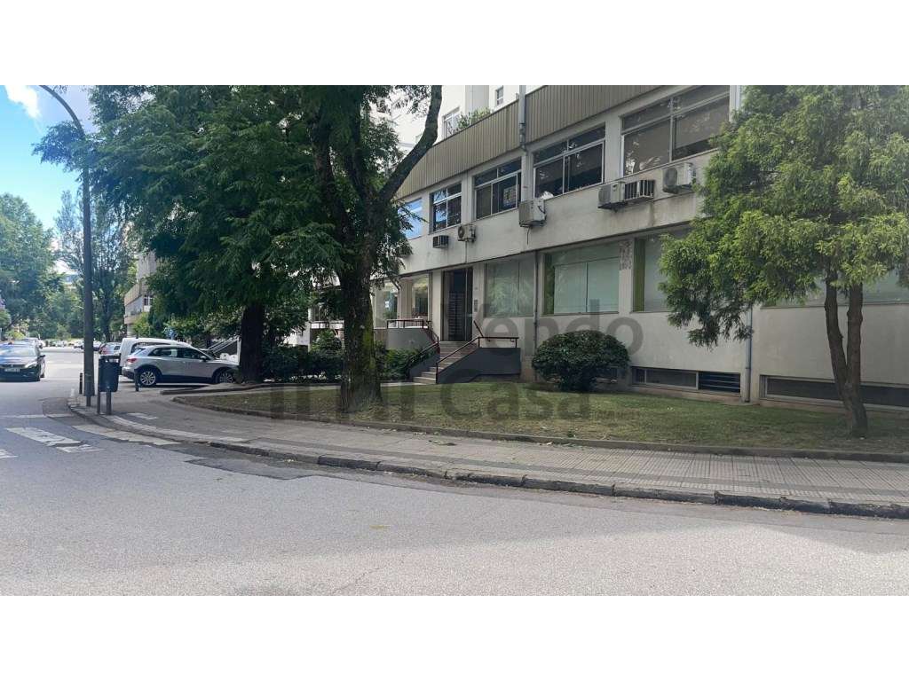 Loja comercial - Braga ao Tribunal - Grande imagem: 2/15