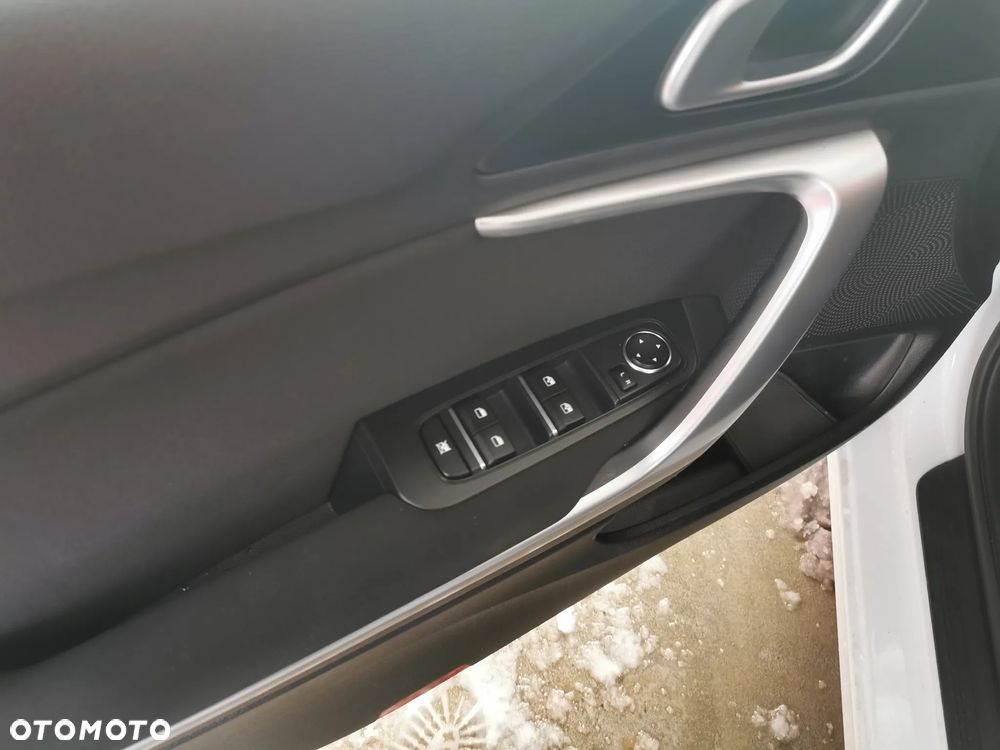 Kia Ceed 1.5 T-GDI M - 16