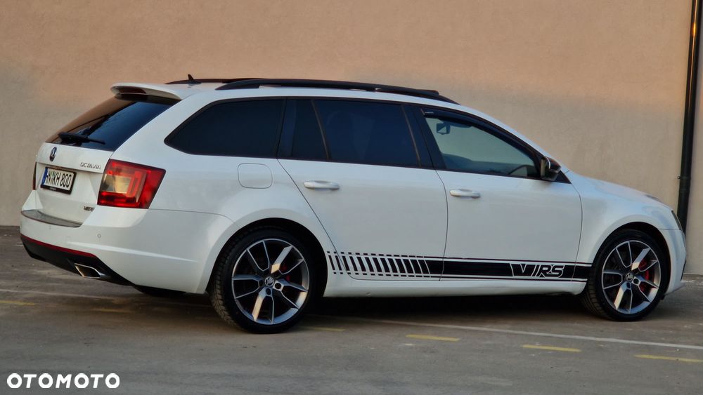 Skoda Octavia 2.0 TDI (Green tec) DSG RS - 12