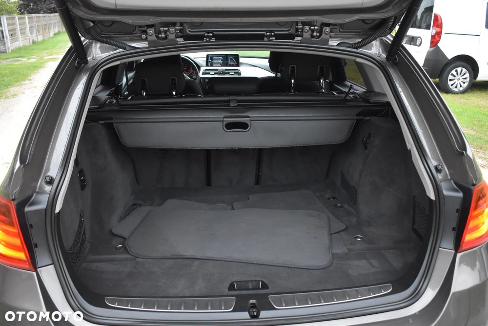 BMW Seria 3 - 26
