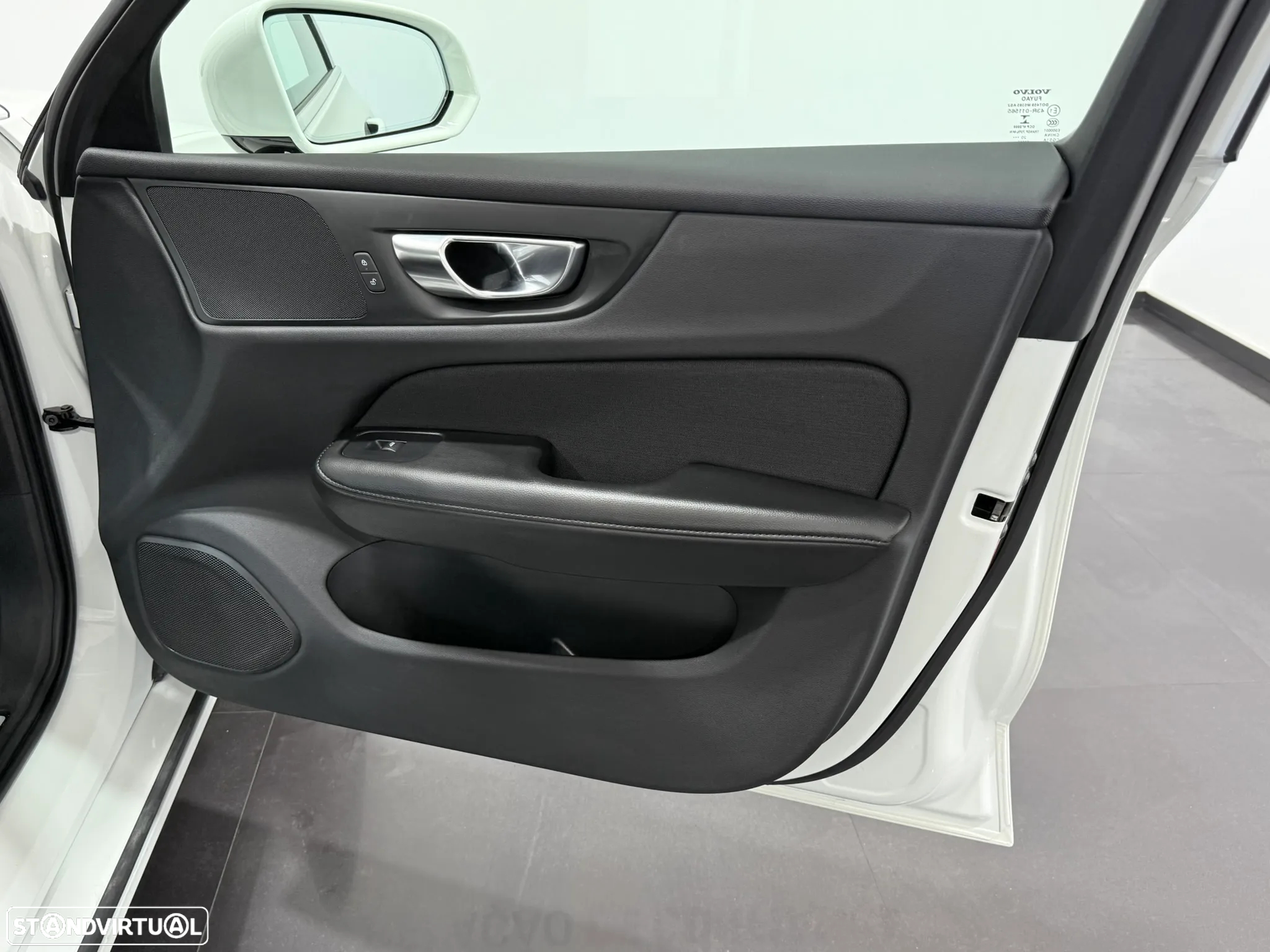 Volvo V60 2.0 T6 AWD TE Inscription Expression - 37